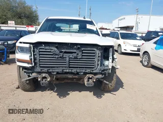 2018 Chevrolet Silverado 1500 LT with VIN 3GCUKREC9JG453405, listed as a IAAI auction lot 41580161 with 172,578 mi miles. Bid and sale history available at carsss.com. Image 6.