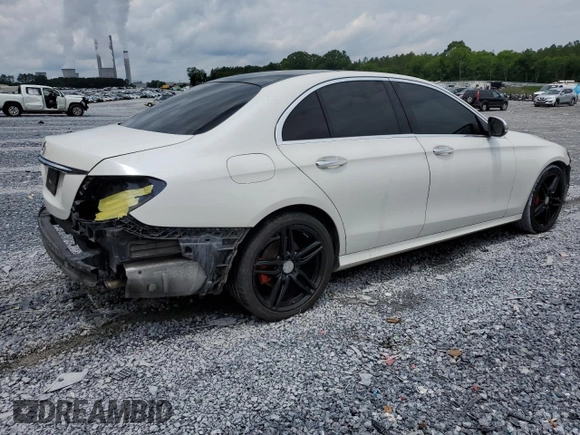 2017 Mercedes-Benz E 300 Luxury z VIN WDDZF4JBXHA013590, wystawiony jako Copart lot #56347855 z przebiegiem 78 946 mil mil oraz Szkoda całkowita • Salvage title. Historia ofert i sprzedaży dostępna na DreamBid. Obrazek 3.