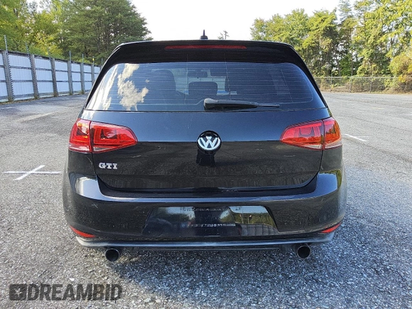 2015 Volkswagen GTI SE with VIN 3VW4T7AU9FM006613, listed as a Copart auction lot 72256364 with 133,851 mi miles and Clean Title. Bid and sale history available at DreamBid. Image 5.