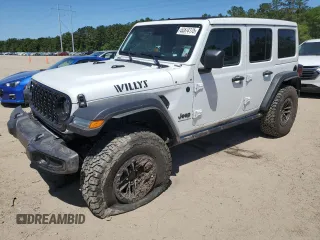 2024 Jeep Wrangler Willys z VIN 1C4RJXDG8RW290051, wystawiony jako Copart lot #52874175 z przebiegiem 10 009 mil mil oraz Szkoda całkowita • Salvage title. Historia ofert i sprzedaży dostępna na DreamBid. Obrazek 1.