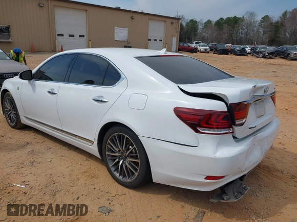 2013 Lexus LS 460 z VIN JTHCL5EF5D5016815, wystawiony jako IAAI lot #41794829 z przebiegiem 224 029 mil mil oraz . Historia ofert i sprzedaży dostępna na DreamBid. Obrazek 3.