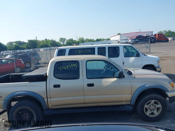 2002 Toyota Tacoma with VIN 5TEHN72NX2Z885767, listed as a IAAI auction lot 42643995 with 308,492 mi miles and . Bid and sale history available at DreamBid. Image 13.