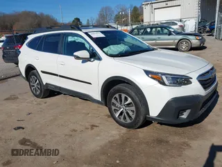 2022 Subaru Outback Premium with VIN 4S4BTAFC3N3262863, listed as a IAAI auction lot 38064827 with 16,499 mi miles. Bid and sale history available at carsss.com. Image 1.