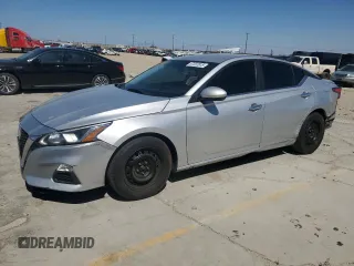 2019 Nissan Altima S z VIN 1N4BL4BV3KC153334, wystawiony jako Copart lot #57232815 z przebiegiem 107 865 mil mil oraz Tytuł czysty. Historia ofert i sprzedaży dostępna na DreamBid. Obrazek 1.