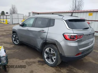 2019 Jeep Compass Limited with VIN 3C4NJCCB8KT782121, listed as a IAAI auction lot 41698308 with 158,352 mi miles. Bid and sale history available at carsss.com. Image 3.