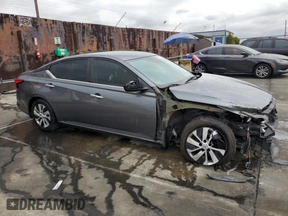 2020 Nissan Altima 2.5 S with VIN 1N4BL4BV7LN312183, listed as a Copart auction lot 57965844 with 124,635 mi miles and Salvage Title. Bid and sale history available at carsss.com. Image 4.
