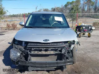 2021 Kia Soul LX with VIN KNDJ23AU5M7766336, listed as a IAAI auction lot 41493303 with 81,964 mi miles. Bid and sale history available at carsss.com. Image 13.