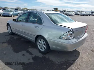 2003 Mercedes-Benz C 320 с VIN WDBRF64J03F376239, выставлен на аукционе IAAI как лот 41571617 с пробегом 138 303 миль миль и . История ставок и продаж доступна на DreamBid. Изображение 3.
