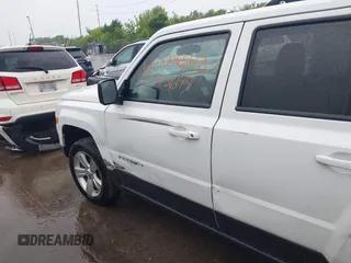 2014 Jeep Patriot Limited с VIN 1C4NJRCB9ED928295, выставлен на аукционе IAAI как лот 42436179 с пробегом 88 395 миль миль и . История ставок и продаж доступна на DreamBid. Изображение 6.