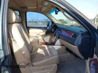 2008 Chevrolet Tahoe 3LT with VIN 1GNFC13018R140849, listed as a IAAI auction lot 41826647 with Not provided miles and . Bid and sale history available at DreamBid. Image 5.