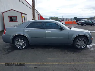 2007 Chrysler 300 C with VIN 2C3KA63H97H833171, listed as a IAAI auction lot 41867040 with 75,084 mi miles. Bid and sale history available at carsss.com. Image 13.