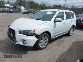 2011 Mitsubishi Outlander SE z VIN JA4JT3AW4BU007359, wystawiony jako IAAI lot #42048256 z przebiegiem 166 805 mil mil oraz . Historia ofert i sprzedaży dostępna na DreamBid. Obrazek 2.