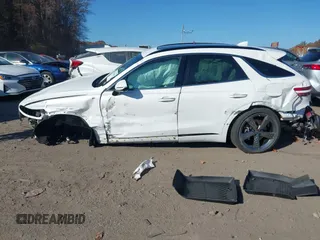 2022 Genesis GV70 Sport z VIN KMUMCDTC1NU035343, wystawiony jako IAAI lot #40788562 z przebiegiem Nie podano mil oraz . Historia ofert i sprzedaży dostępna na DreamBid. Obrazek 14.