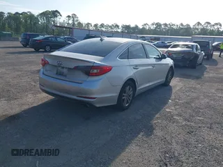 2016 Hyundai Sonata SE z VIN 5NPE24AF8GH350287, wystawiony jako IAAI lot #42476022 z przebiegiem 185 630 mil mil oraz . Historia ofert i sprzedaży dostępna na DreamBid. Obrazek 4.