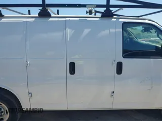 2023 GMC Savana Cargo Van with VIN 1GTW7AFP0P1143843, listed as a IAAI auction lot 41776847 with 15,091 mi miles. Bid and sale history available at carsss.com. Image 13.