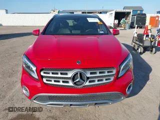 2019 Mercedes-Benz GLA 250 z VIN WDCTG4GBXKU008894, wystawiony jako IAAI lot #41993983 z przebiegiem 62 108 mil mil oraz . Historia ofert i sprzedaży dostępna na DreamBid. Obrazek 12.