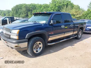 2003 Chevrolet Silverado 1500HD LS z VIN 1GCGK13U23F211313, wystawiony jako IAAI lot #42410523 z przebiegiem 396 076 mil mil oraz . Historia ofert i sprzedaży dostępna na DreamBid. Obrazek 2.