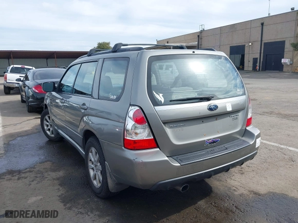 2006 Subaru Forester 2.5 X w/Premium Pkg with VIN JF1SG65676H743002, listed as a IAAI auction lot 41657192 with 1 mi miles. Bid and sale history available at carsss.com. Image 3.