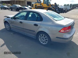 2004 Saab 9-3 z VIN YS3FB49S041036411, wystawiony jako IAAI lot #42010899 z przebiegiem 130 847 mil mil oraz . Historia ofert i sprzedaży dostępna na DreamBid. Obrazek 3.