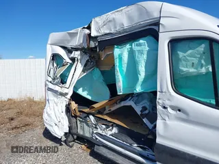2024 Ford Transit Passenger XL with VIN 1FBAX2X85RKA46890, listed as a IAAI auction lot 41648977 with 20,637 mi miles and . Bid and sale history available at DreamBid. Image 17.