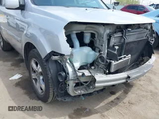 2013 Honda Pilot EX-L with VIN 5FNYF4H58DB049642, listed as a IAAI auction lot 42116017 with 116,647 mi miles. Bid and sale history available at carsss.com. Image 19.