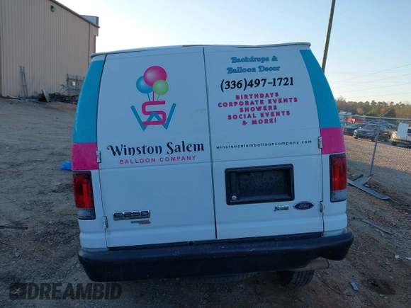 2012 Ford Econoline Cargo Commercial z VIN 1FTNE2EL3CDA08807, wystawiony jako IAAI lot #41293231 z przebiegiem 88 819 mil mil oraz . Historia ofert i sprzedaży dostępna na DreamBid. Obrazek 15.
