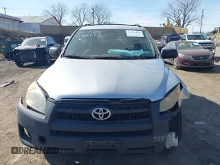 2009 Toyota RAV4 with VIN JTMBF33VX9D021198, listed as a IAAI auction lot 41787264 with 162,277 mi miles. Bid and sale history available at carsss.com. Image 12.