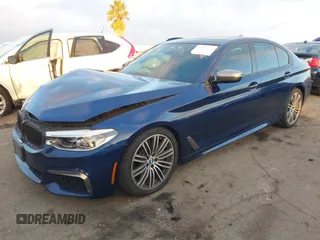 2019 BMW 5 Series M550i xDrive z VIN WBAJB9C54KB288992, wystawiony jako IAAI lot #41302127 z przebiegiem 48 418 mil mil oraz . Historia ofert i sprzedaży dostępna na DreamBid. Obrazek 17.
