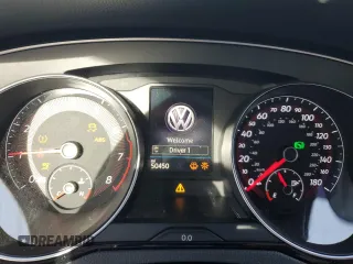 2019 Volkswagen Arteon SE z VIN WVWBR7AN4KE028231, wystawiony jako Copart lot #40588334 z przebiegiem 50 450 mil mil oraz . Historia ofert i sprzedaży dostępna na DreamBid. Obrazek 9.