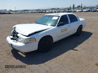 2010 Ford Police Interceptor z VIN 2FABP7BVXAX124727, wystawiony jako IAAI lot #42543692 z przebiegiem 195 759 mil mil oraz . Historia ofert i sprzedaży dostępna na DreamBid. Obrazek 18.