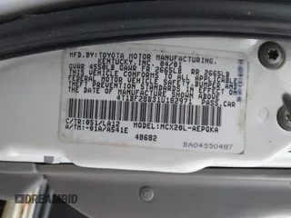 2001 Toyota Avalon XL z VIN 4T1BF28B31U182971, wystawiony jako IAAI lot #42276391 z przebiegiem 226 582 mil mil oraz . Historia ofert i sprzedaży dostępna na DreamBid. Obrazek 9.