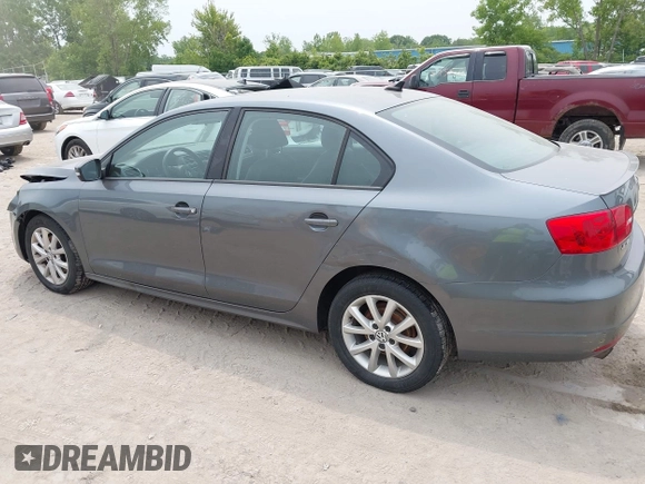 2012 Volkswagen Jetta SE z VIN 3VWDP7AJ2CM009780, wystawiony jako IAAI lot #42501489 z przebiegiem 122 185 mil mil oraz . Historia ofert i sprzedaży dostępna na DreamBid. Obrazek 3.