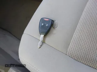 2013 Jeep Patriot Sport z VIN 1C4NJPBB8DD168770, wystawiony jako IAAI lot #41923641 z przebiegiem 104 747 mil mil oraz . Historia ofert i sprzedaży dostępna na DreamBid. Obrazek 11.