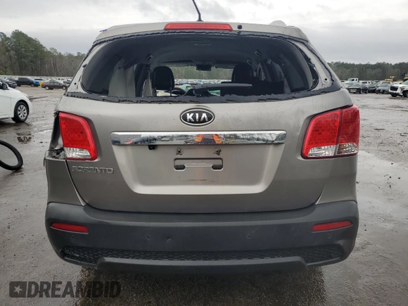 2011 Kia Sorento LX with VIN 5XYKT3A1XBG045811, listed as a Copart auction lot 44232825 with 0 mi miles and Non Repairable. Bid and sale history available at carsss.com. Image 6.