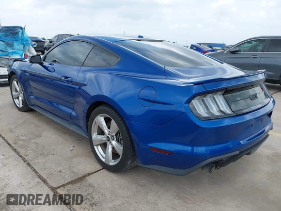 2018 Ford Mustang GT z VIN 1FA6P8CF6J5103891, wystawiony jako IAAI lot #42088550 z przebiegiem 64 530 mil mil oraz . Historia ofert i sprzedaży dostępna na DreamBid. Obrazek 3.