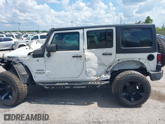 2016 Jeep Wrangler Unlimited Sport with VIN 1C4BJWDGXGL335825, listed as a IAAI auction lot 28960589 with 28,515 mi miles and . Bid and sale history available at DreamBid. Image 15.