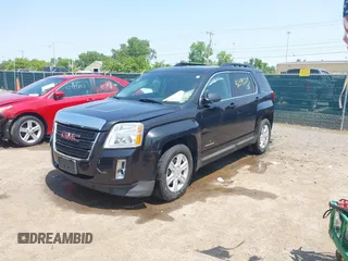 2014 GMC Terrain SLT z VIN 2GKFLSE31E6370084, wystawiony jako IAAI lot #42395515 z przebiegiem 136 324 mil mil oraz . Historia ofert i sprzedaży dostępna na DreamBid. Obrazek 2.