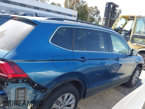 2019 Volkswagen Tiguan SE with VIN 3VV3B7AX2KM067907, listed as a IAAI auction lot 41841360 with 19,269 mi miles and . Bid and sale history available at DreamBid. Image 14.