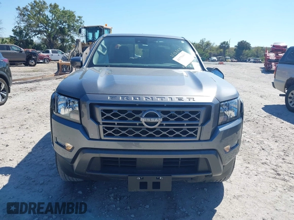 2022 Nissan Frontier SV z VIN 1N6ED1EJ4NN682356, wystawiony jako IAAI lot #41778467 z przebiegiem 26 055 mil mil oraz . Historia ofert i sprzedaży dostępna na DreamBid. Obrazek 12.
