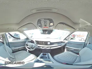2024 Kia EV9 Wind z VIN KNDAFFS52R6030609, wystawiony jako Copart lot #72476804 z przebiegiem 8218 mil mil oraz Szkody całkowita. Historia ofert i sprzedaży dostępna na DreamBid. Obrazek 13.