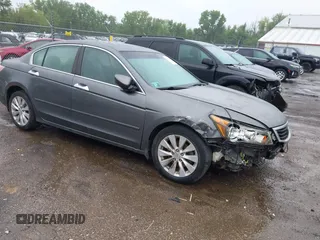 2010 Honda Accord EX-L z VIN 1HGCP3F83AA000286, wystawiony jako IAAI lot #42311970 z przebiegiem 259 398 mil mil oraz . Historia ofert i sprzedaży dostępna na DreamBid. Obrazek 1.