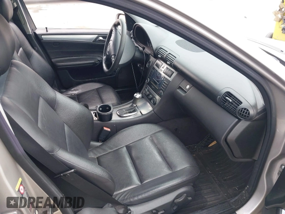 2005 Mercedes-Benz C 230 Kompressor with VIN WDBRF40J15F688423, listed as a IAAI auction lot 41906317 with 151,261 mi miles and . Bid and sale history available at DreamBid. Image 5.