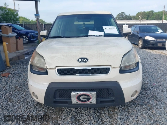2010 Kia Soul + with VIN KNDJT2A2XA7098227, listed as a IAAI auction lot 42132556 with 240,712 mi miles and . Bid and sale history available at DreamBid. Image 6.
