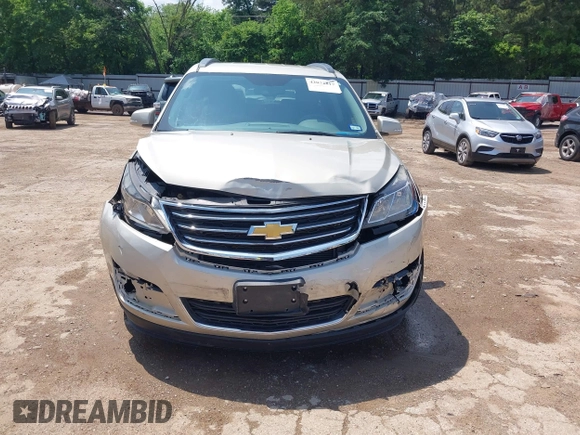 2015 Chevrolet Traverse LT z VIN 1GNKRHKD7FJ109076, wystawiony jako IAAI lot #42032817 z przebiegiem 62 830 mil mil oraz . Historia ofert i sprzedaży dostępna na DreamBid. Obrazek 12.