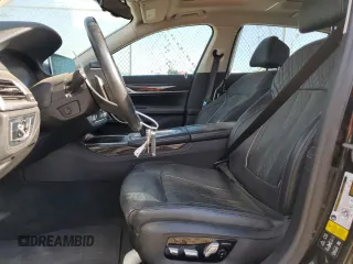 2022 BMW 7 Series 740i xDrive with VIN WBA7T4C07NCH70453, listed as a Copart auction lot 71671304 with 44,673 mi miles and Clean title. Bid and sale history available at DreamBid. Image 7.