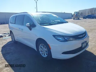 2020 Chrysler Voyager LXI with VIN 2C4RC1DGXLR256863, listed as a IAAI auction lot 41744700 with 86,470 mi miles. Bid and sale history available at carsss.com. Image 1.