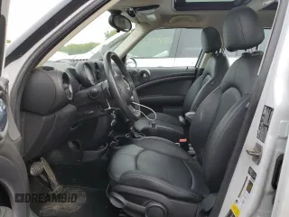 2014 MINI Countryman S z VIN WMWZC5C51EWP35221, wystawiony jako Copart lot #58718545 z przebiegiem 152 809 mil mil oraz Tytuł czysty. Historia ofert i sprzedaży dostępna na DreamBid. Obrazek 7.
