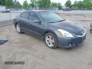 2012 Nissan Altima S z VIN 1N4AL2AP4CN510755, wystawiony jako IAAI lot #42250400 z przebiegiem 179 011 mil mil oraz . Historia ofert i sprzedaży dostępna na DreamBid. Obrazek 1.