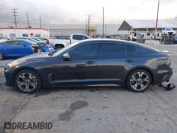 2020 Kia Stinger GT-Line with VIN KNAE15LA1L6086826, listed as a IAAI auction lot 41599914 with 133,493 mi miles. Bid and sale history available at carsss.com. Image 14.
