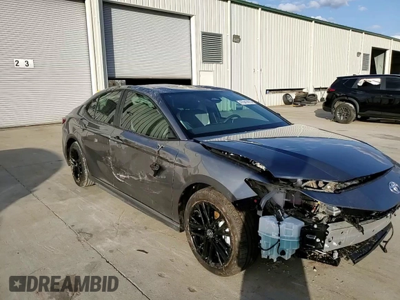 2025 Toyota Camry LE with VIN 4T1DAACK0SU580682, listed as a Copart auction lot 47941475 with 1,438 mi miles and Salvage Title. Bid and sale history available at carsss.com. Image 11.